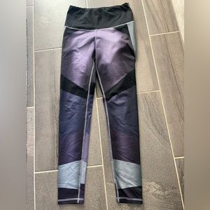 Women’s NorthFace leggings size medium